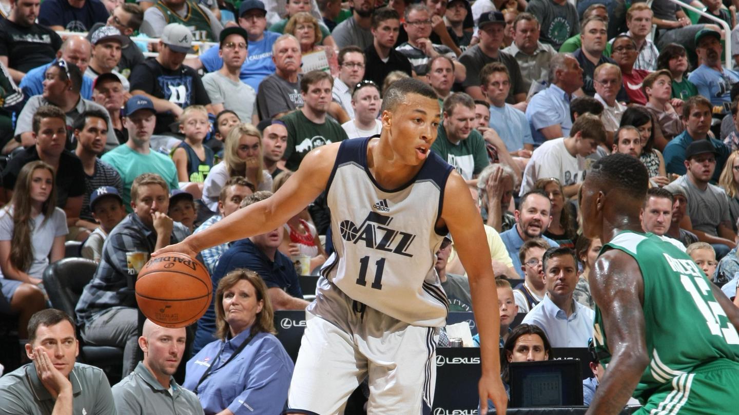 体育-爵士队后卫突发思乡病，暂时离队接受治疗的简单介绍